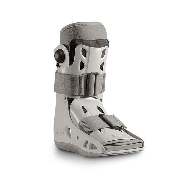 Aircast Airselect Short Walker Boot - Image 1
