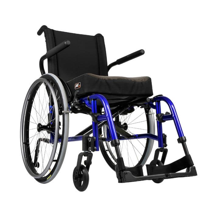 Quickie QXi ultra lightweight folding manual wheelchair - Image 3