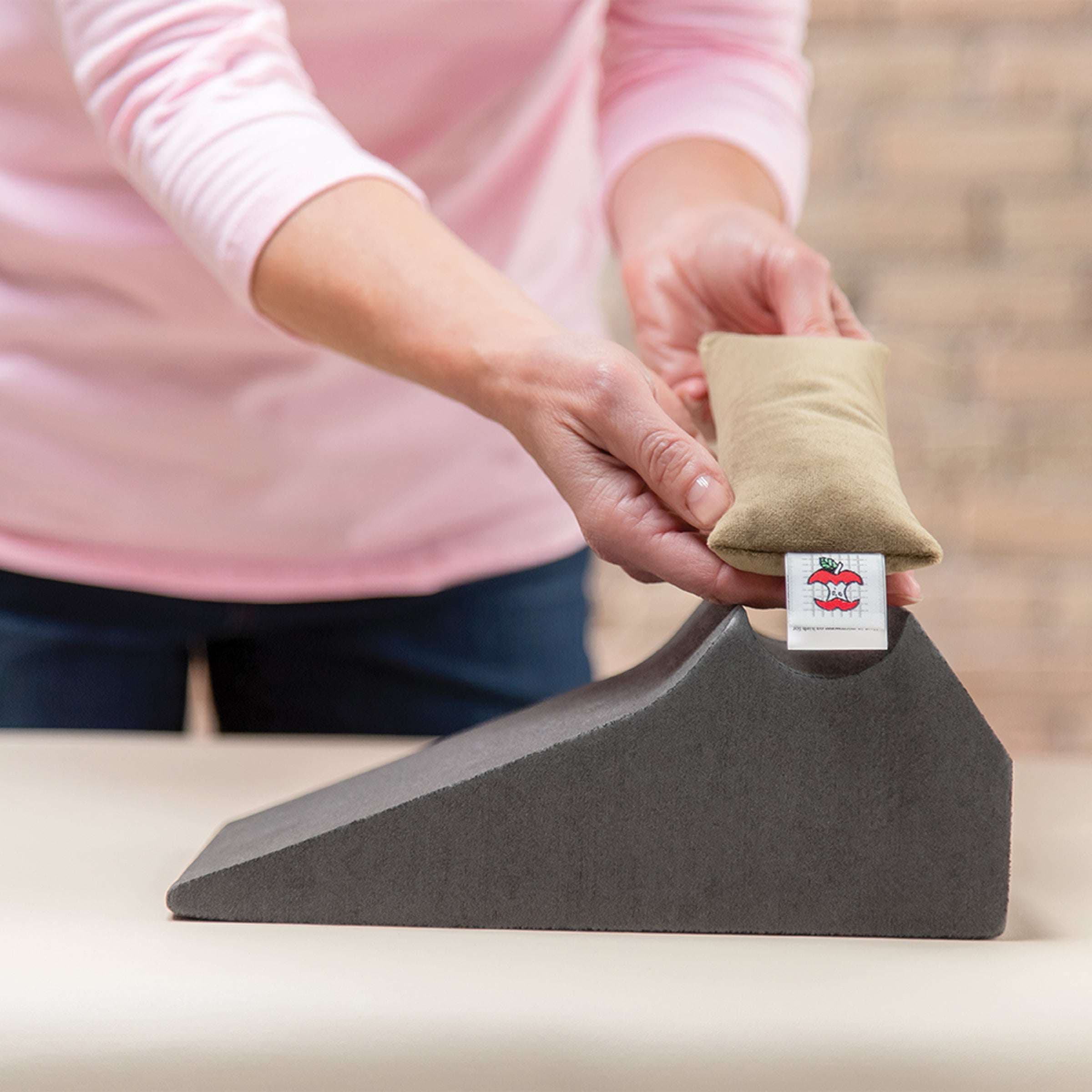 Core Apex Cervical Orthosis Premium - Image 4