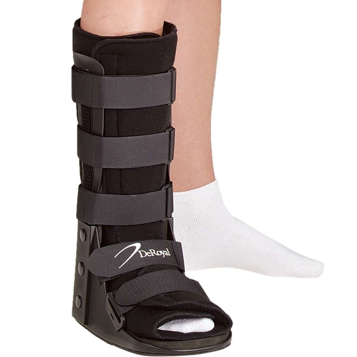 Deroyal Tracker EX Non-Pneumatic Walker Boot, Extra Large - Image 1