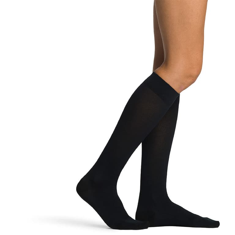 Sigvaris Womens Closed toe Sea Island Cotton Socks, 15-20 mmHg, Knee high, Size B, Black - Pair - Image 1