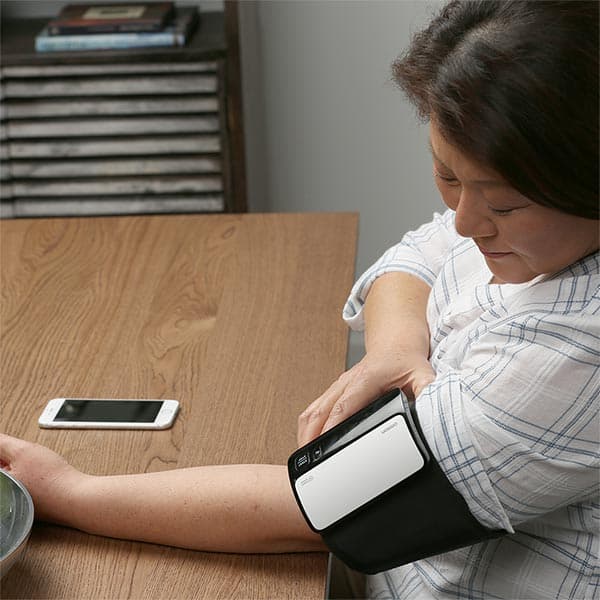 Omron Evolv Wireless Upper Arm Blood Pressure Monitor - Image 5