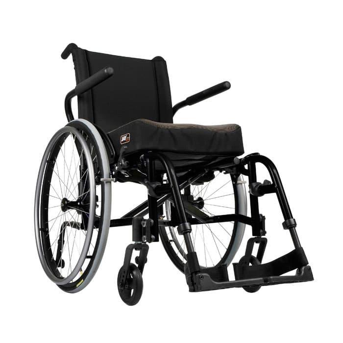 Quickie QXi ultra lightweight folding manual wheelchair - Image 5