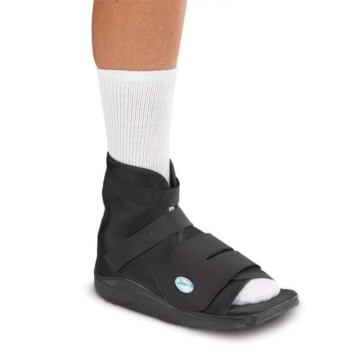 Darco Cast Shoe, Black, Large - Image 1