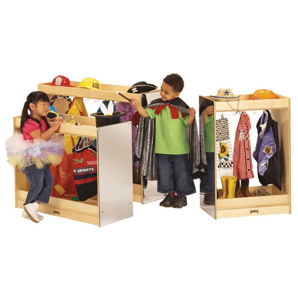 Jonti-Craft dress-up island - Image 3