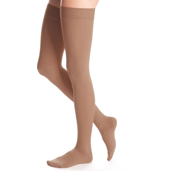 Duomed Advantage 15-20mmHg Compression Stocking with Beaded Top Band Petite Closed Toe, Beige, Large - Pair - Image 1
