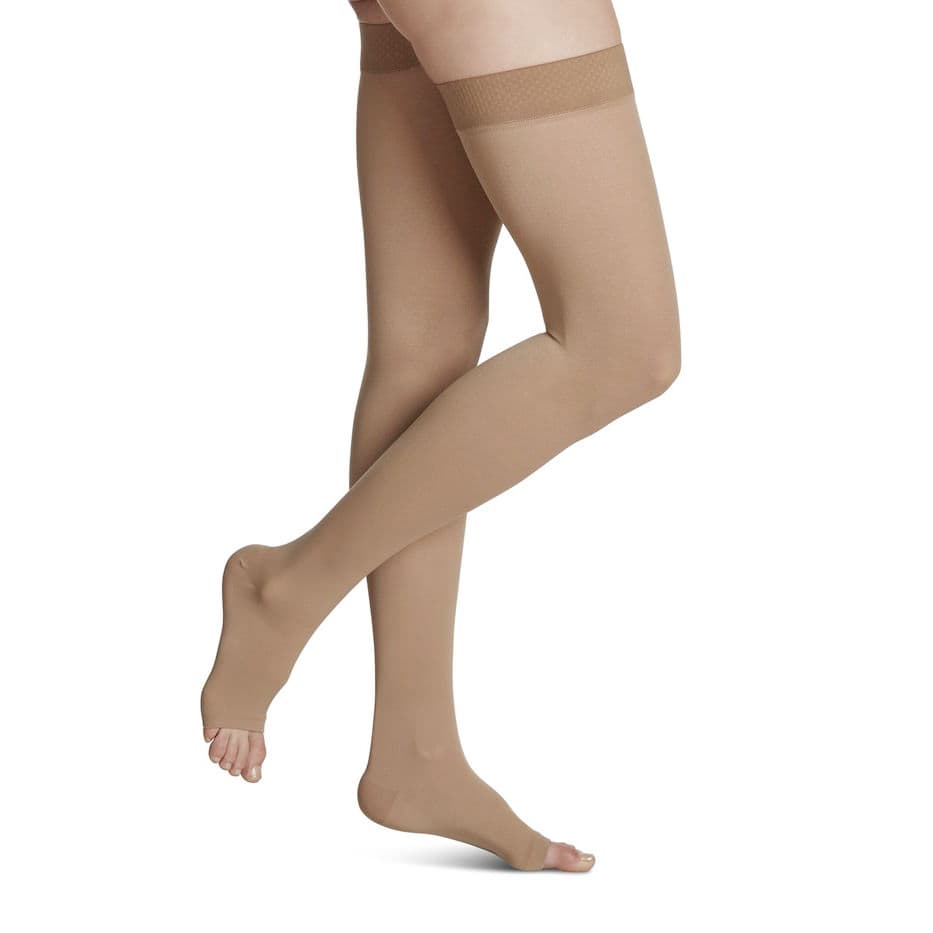Sigvaris Dynaven Thigh High Compression Stockings 15-20 mmHg, Unisex, Open Toe, Small-Short, Crispa - Pair - Image 1
