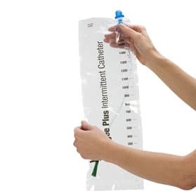 Apogee Closed System Intermittent Catheter, Firm Straight Tip - Image 4