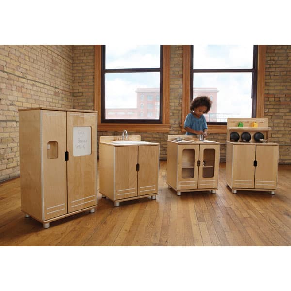 TrueModern play kitchen 4 piece set - Image 3