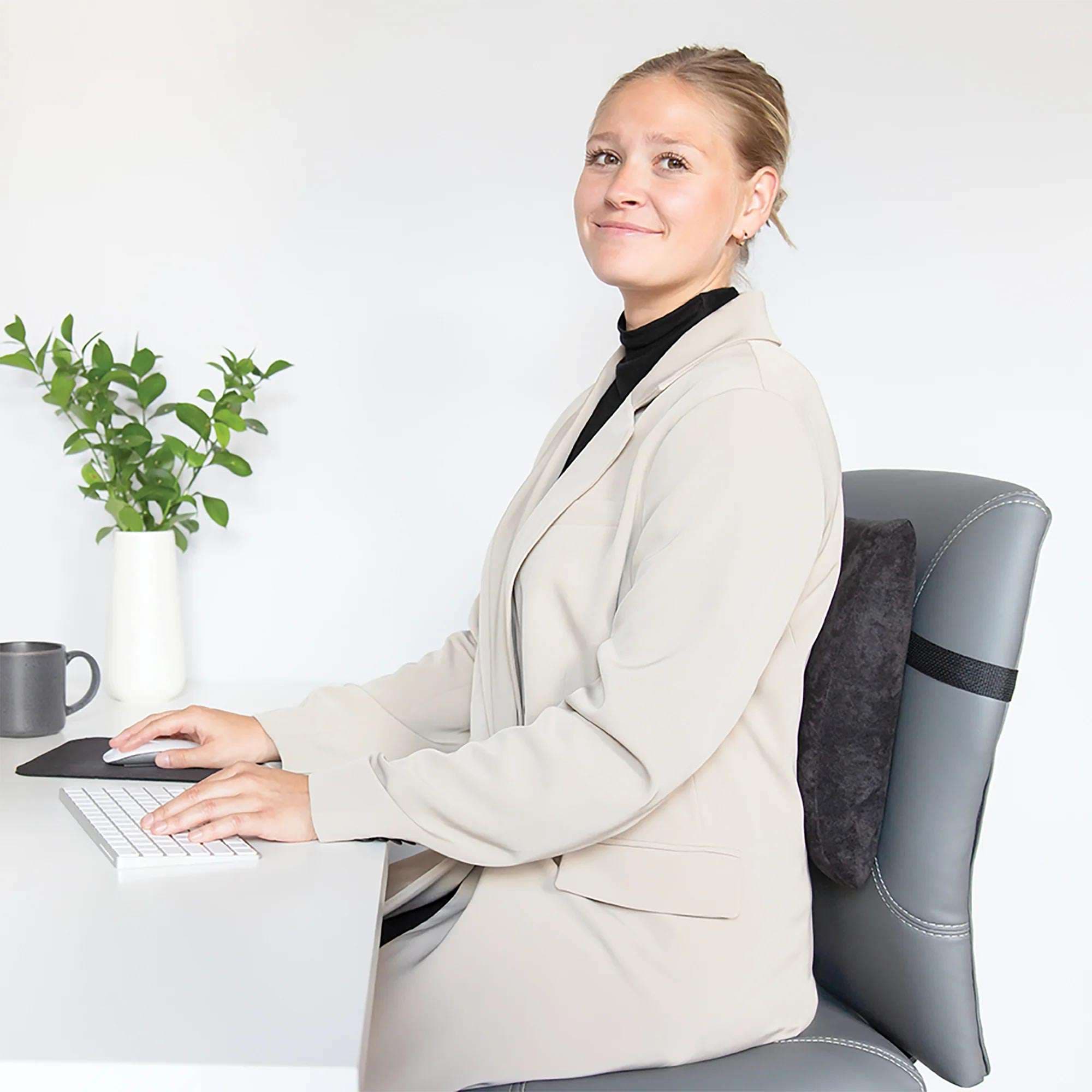 Core Slimrest Deluxe Lumbar Support - Image 2