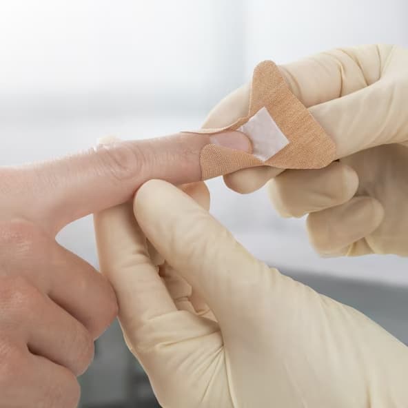 Leukoplast Elastic Adhesive Strip Tan - Image 3