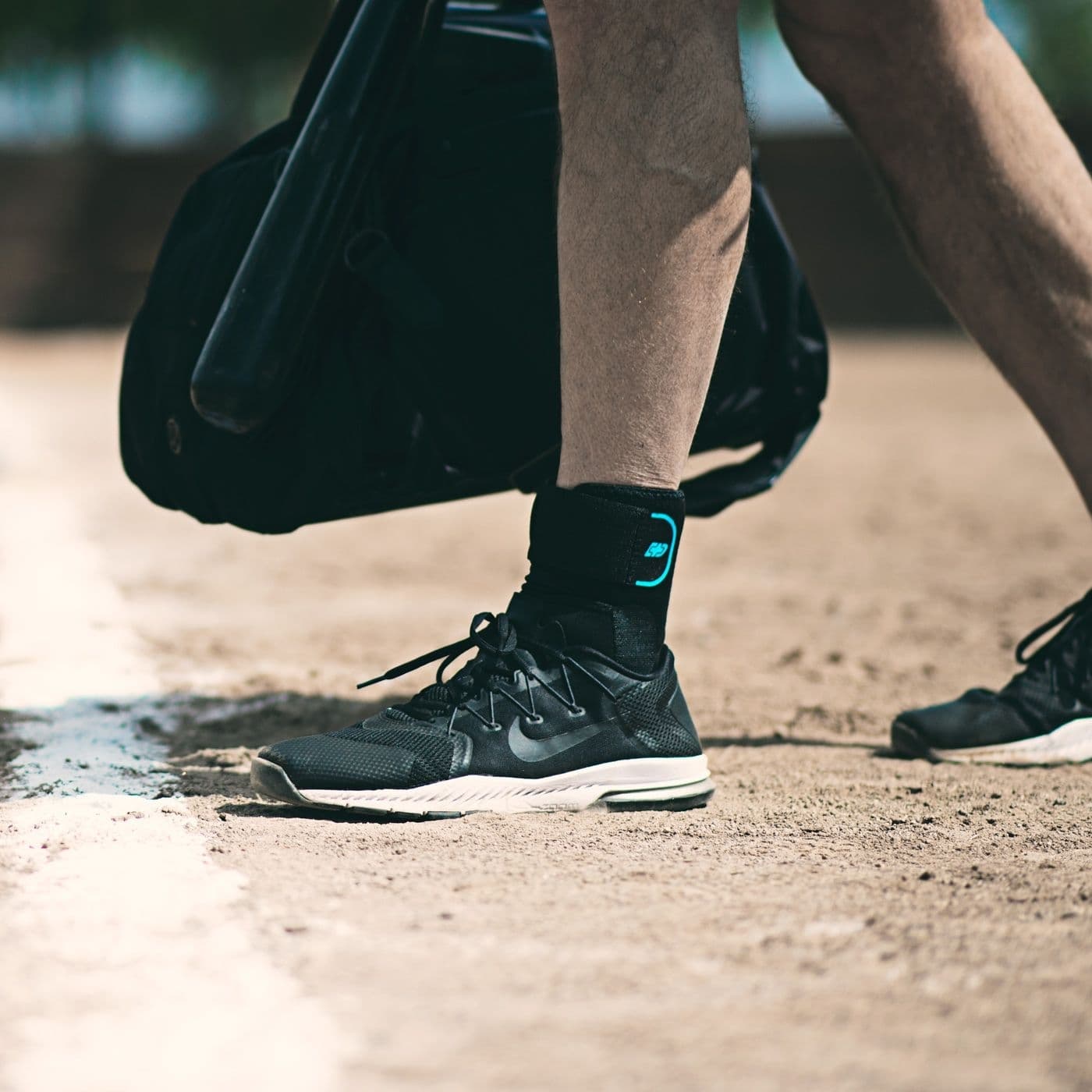 DonJoy Advantage Stabilizing Ankle Brace - Image 8