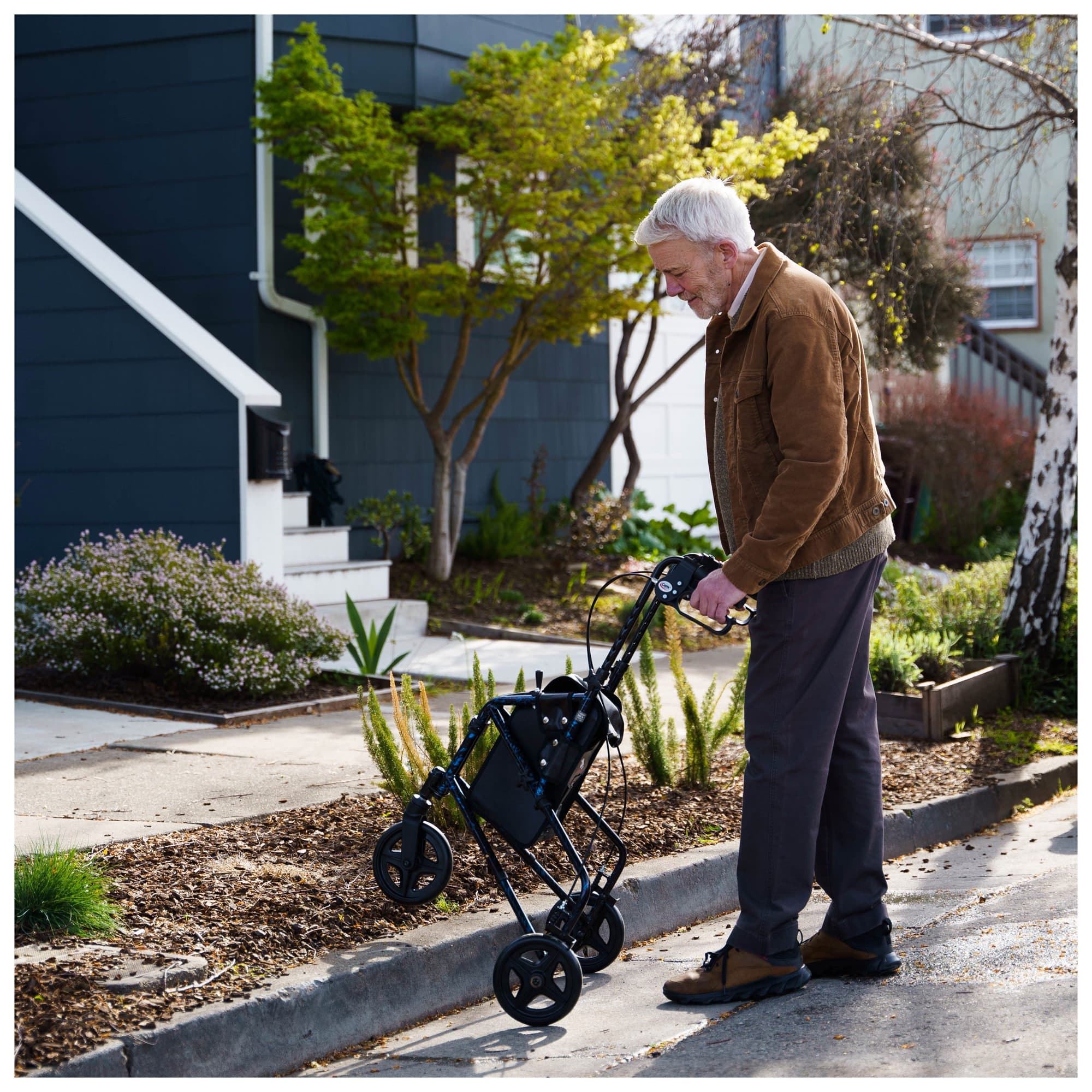 Carex Trio Roller Walker - Image 3