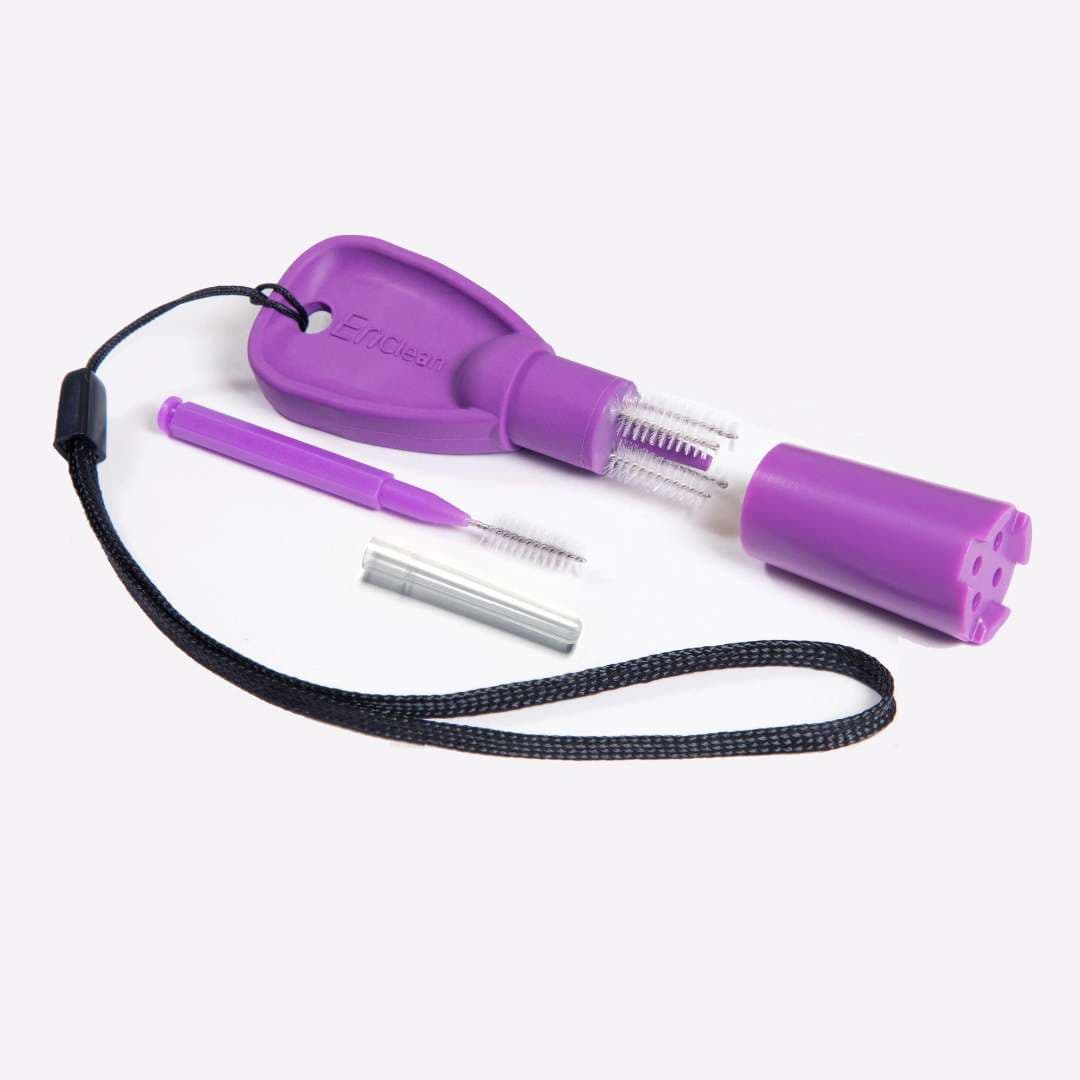 EnClean Single-Use Cleaning Brush For ENFit Enteral Connectors - Package of 100 - Image 1