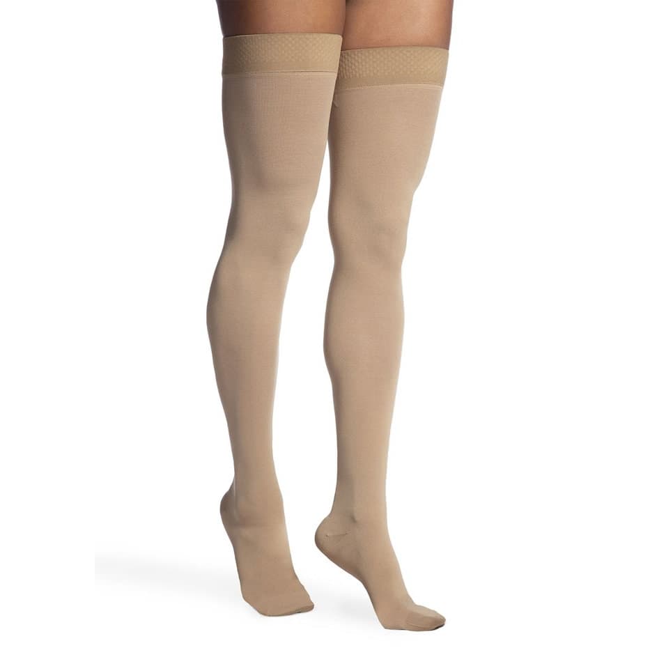 Sigvaris Dynaven Thigh High Compression Stockings 15-20 mmHg, Male, Closed Toe, Extra Large-Short, Crispa - Pair - Image 1