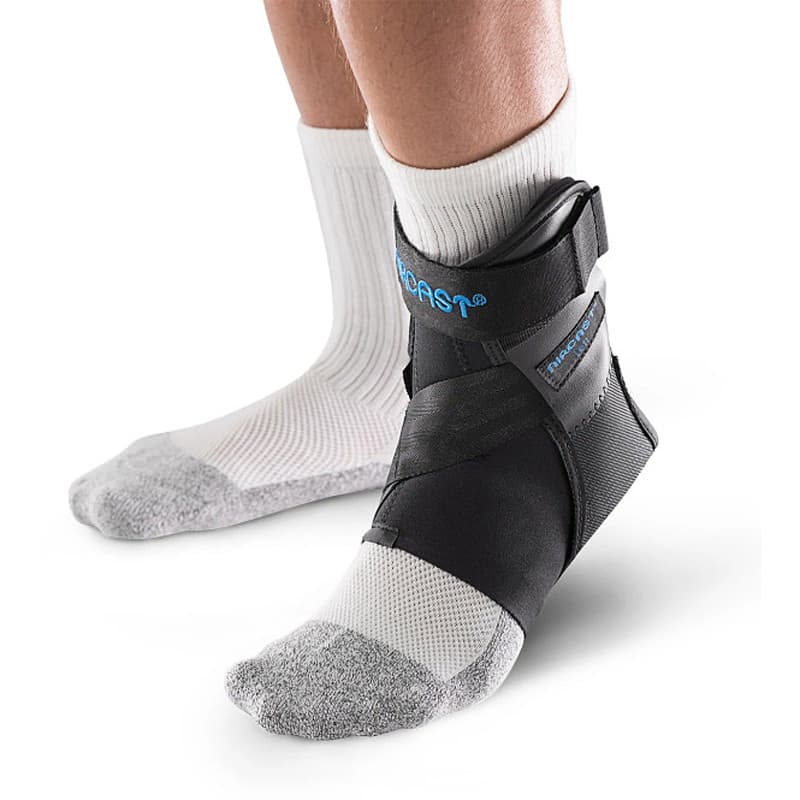 Aircast AirLift Ankle Support Brace, Black, Right Foot, Large - Each - Image 1