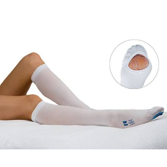 Cardinal Health T.E.D Knee High Anti-Embolism Stockings For Acute Care - Image 1