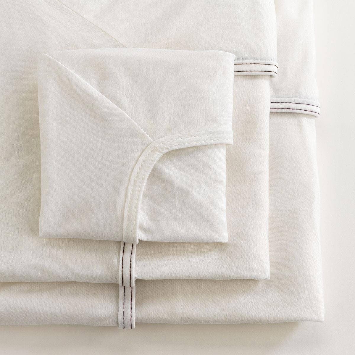 Medline Crib Fitted Bed Sheet, 30" × 56" × 10" - Dozen of 12 - Image 1