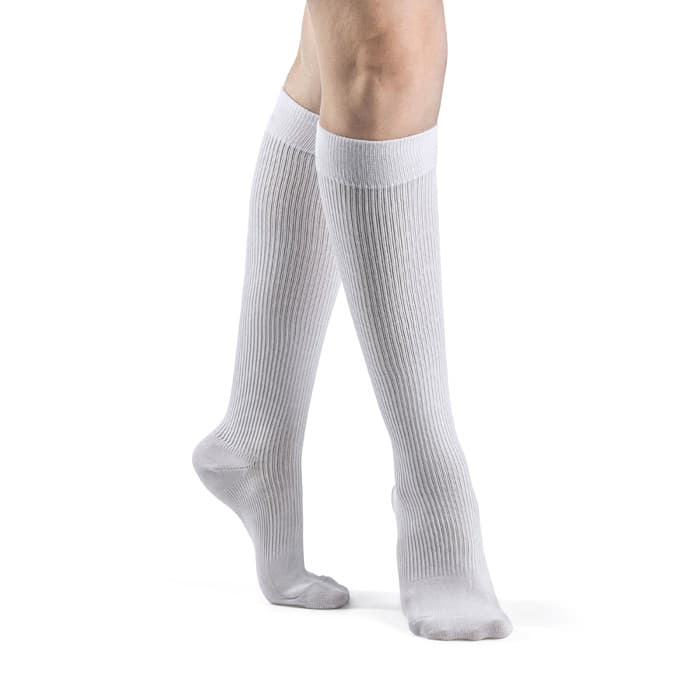 Sigvaris Casual Cotton Calf High Compression Socks, 15-20 mmHg, Size B, White - Pair - Image 1