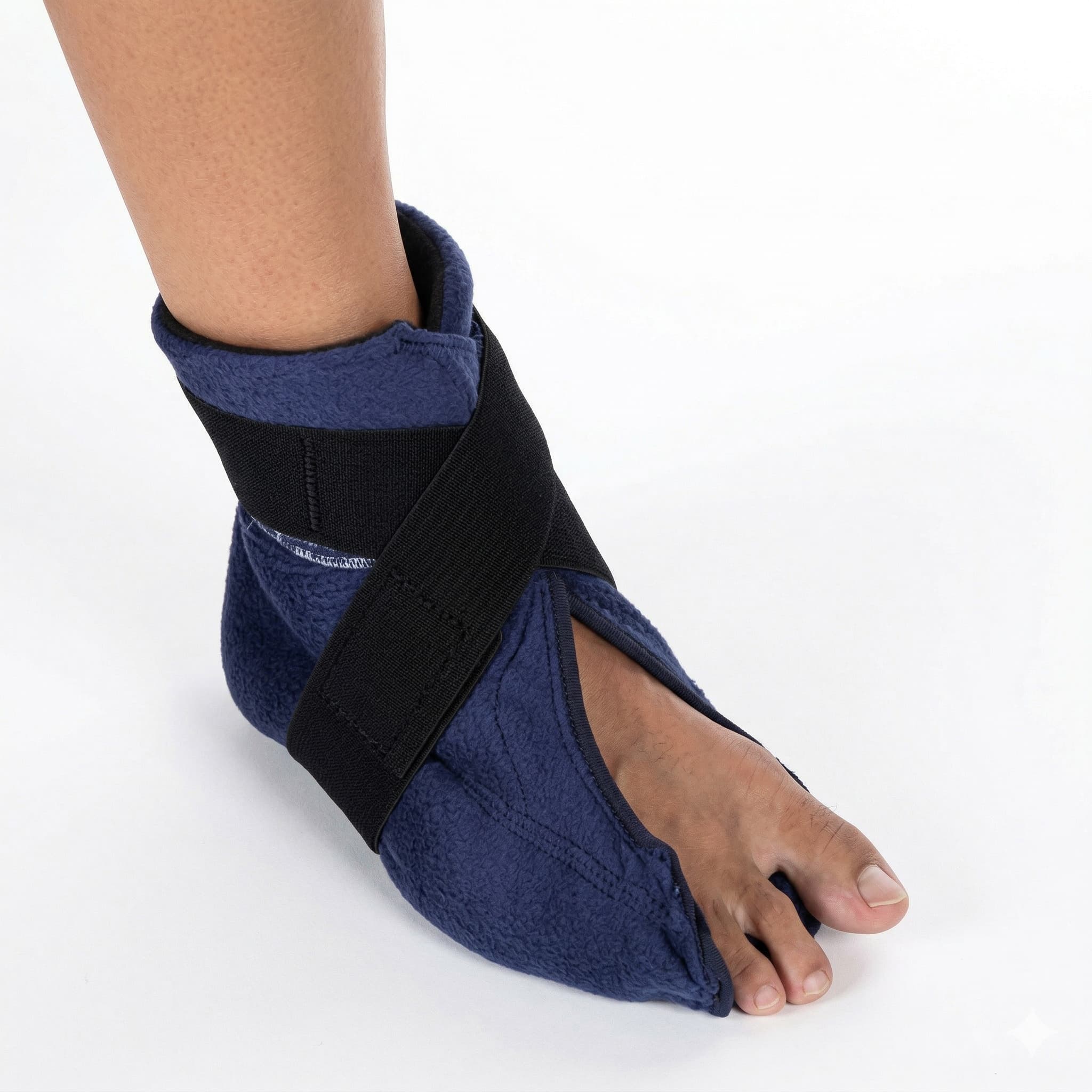 Elasto-Gel Reusable Foot and Ankle Wrap, Hot and Cold Pack Therapy - Image 1