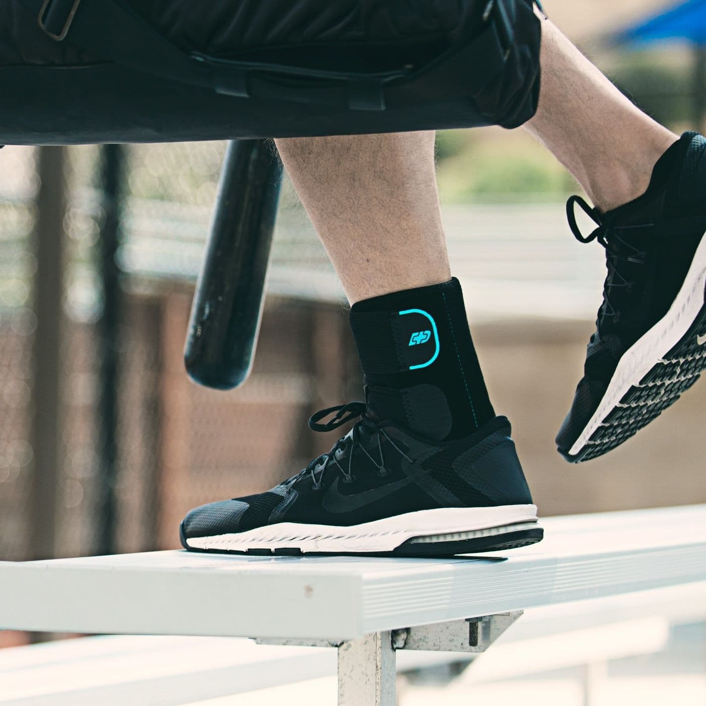 DonJoy Advantage Stabilizing Ankle Brace - Image 7