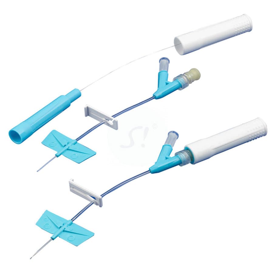 BD Closed IV Catheter 18 Gauge, 1 Inch Retracting Needle - Each - Image 1