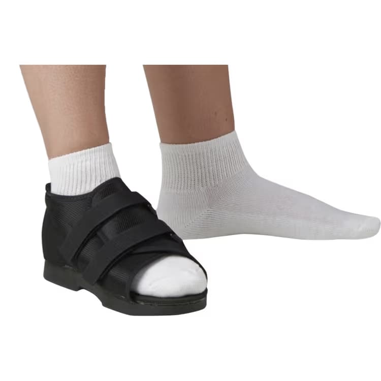 Deroyal Male Post-Op Shoe with Hook and Loop Closure, Medium - Image 1