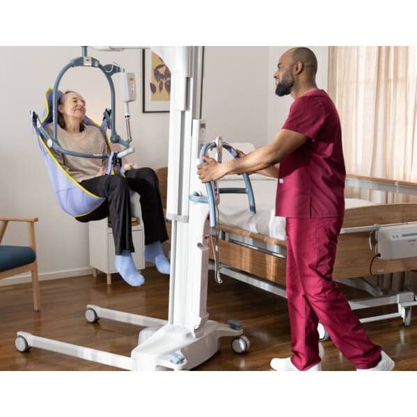 Arjo Maxi Move 5 Multifunctional Power Patient Floor lift - Image 3