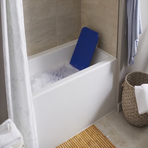 Aquatec Bath Lift with Reclining Back - Image 6